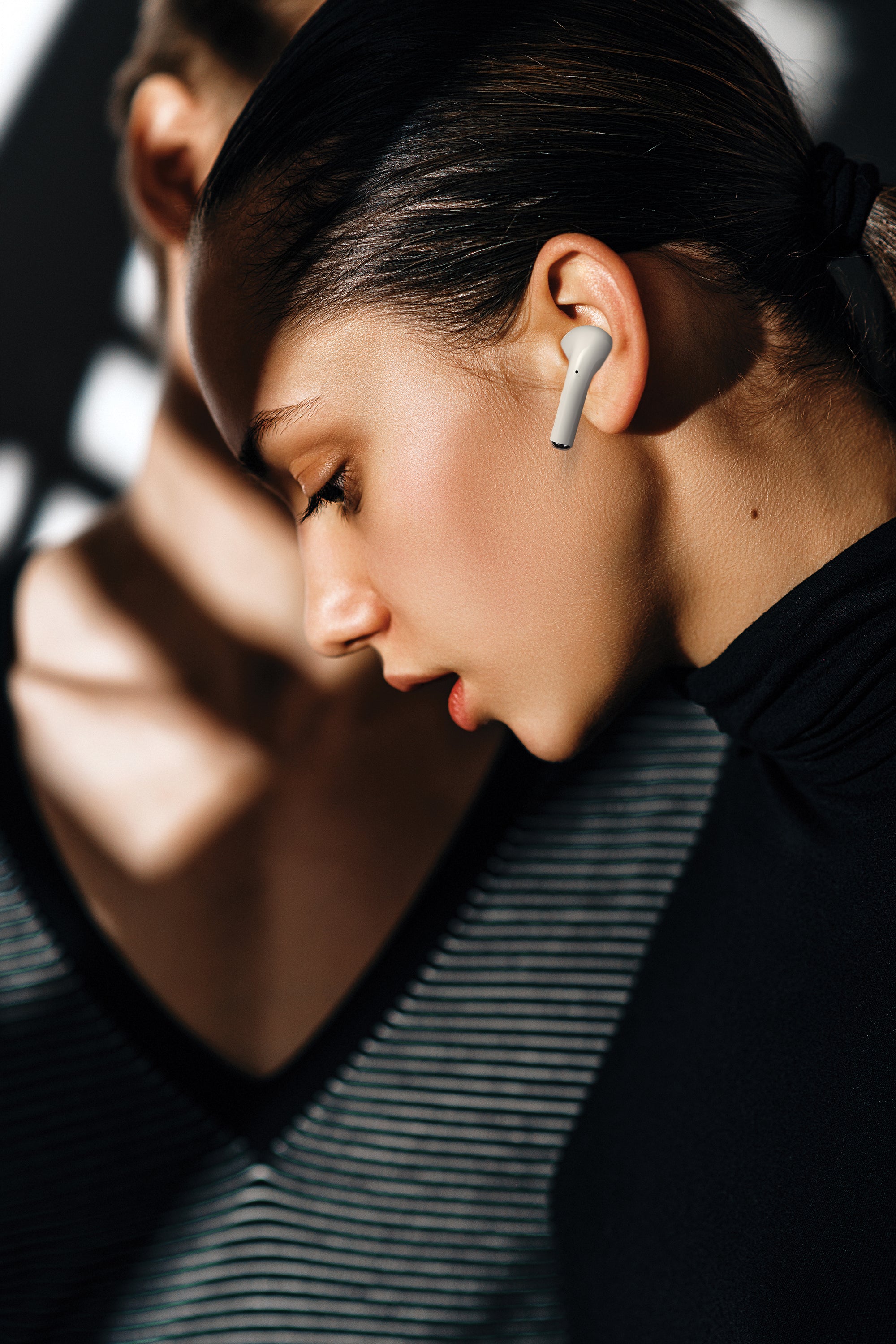 Laud Lyrix Wireless Earbuds - Superior Sound
