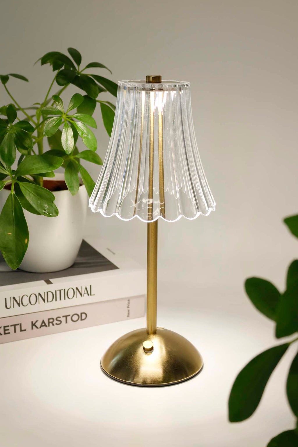 LAX Gadgets Modern Touch-Control Rechargeable LED Lamps