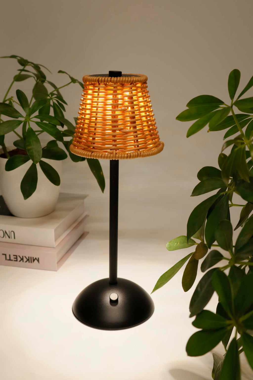 LAX Gadgets Modern Touch-Control Rechargeable LED Lamps