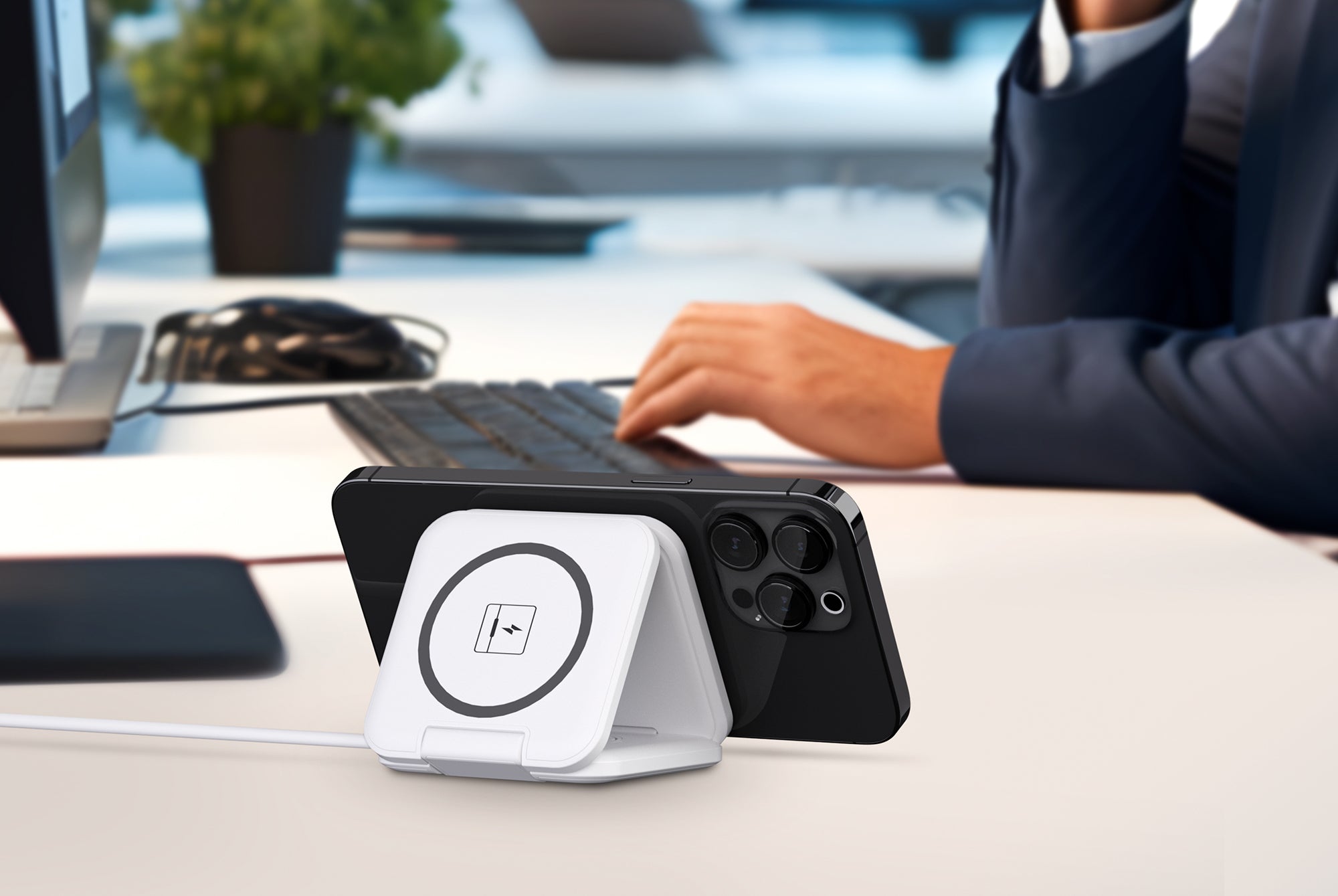 3-in-1 Magnetic  Foldable Wireless Charger for iPhone, Apple Watch, AirPods