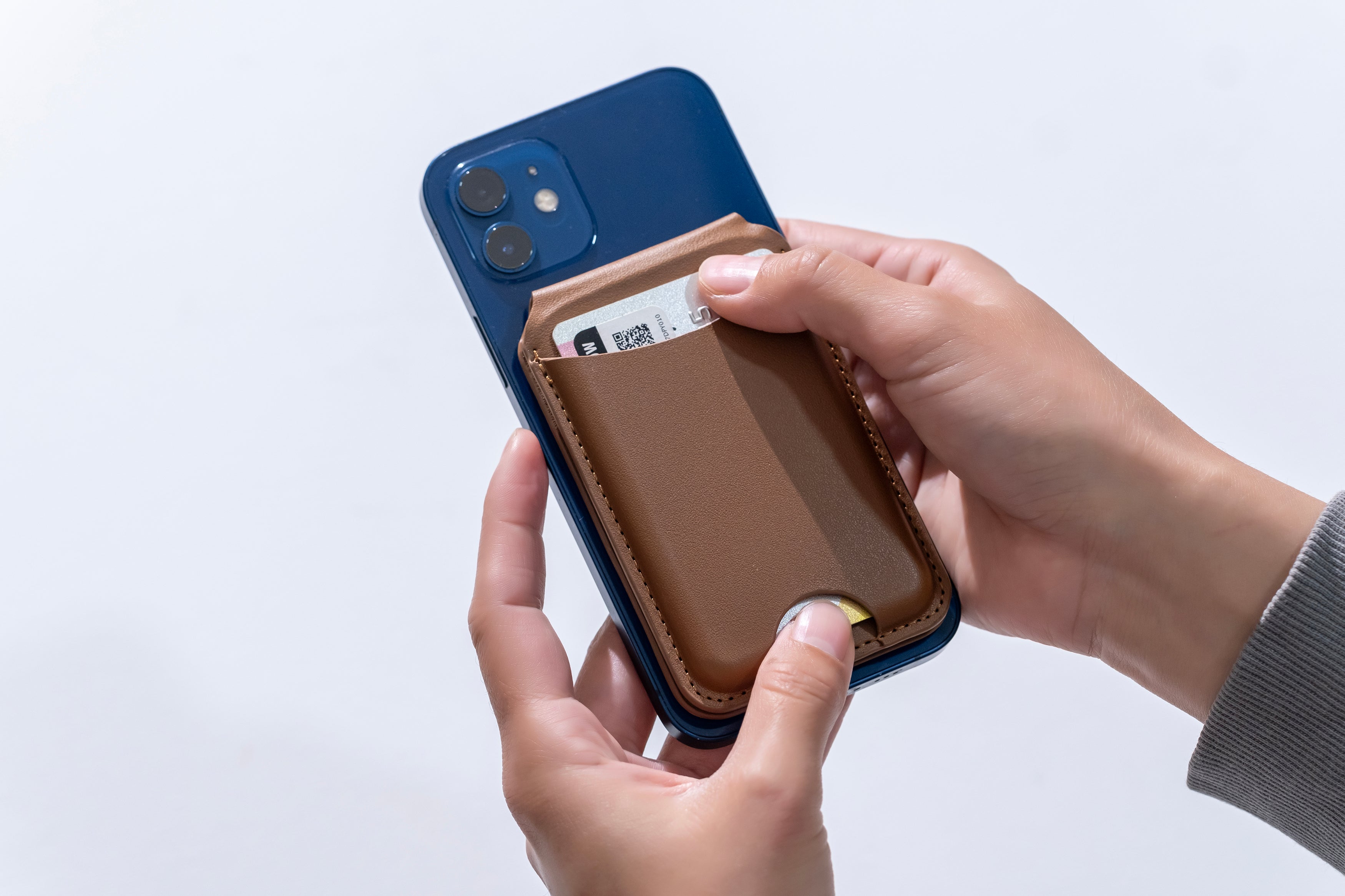 LAX MagSafe Compatible Wallet For iphone/Ipad Devices