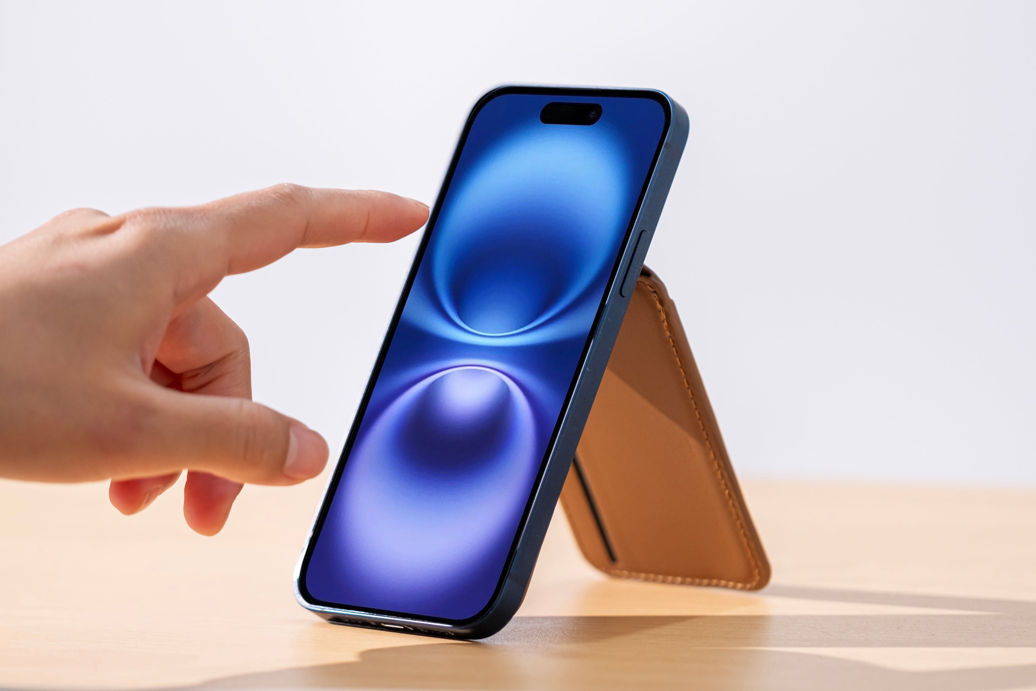 LAX MagSafe Compatible Wallet For iphone/Ipad Devices