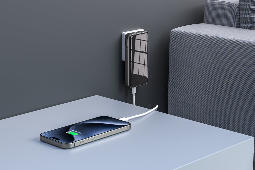 Plugable 10,000mAh Power Bank with USB-C & Digital Display