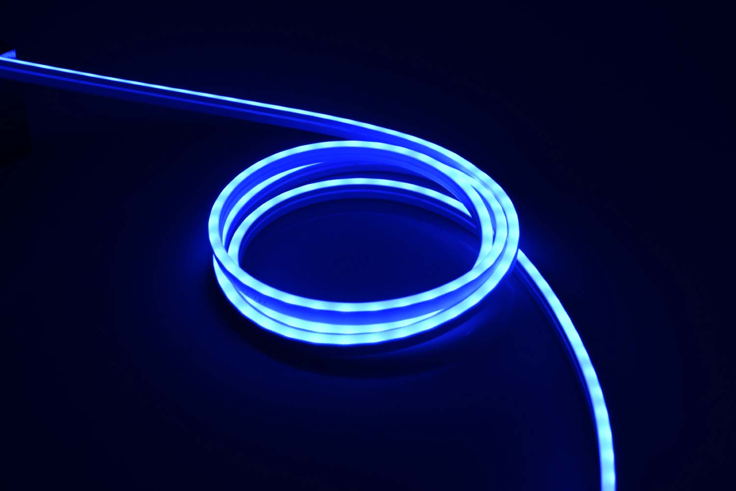 LAX RGB Neon Rope Light – Flexible 20 ft - Retail packaging