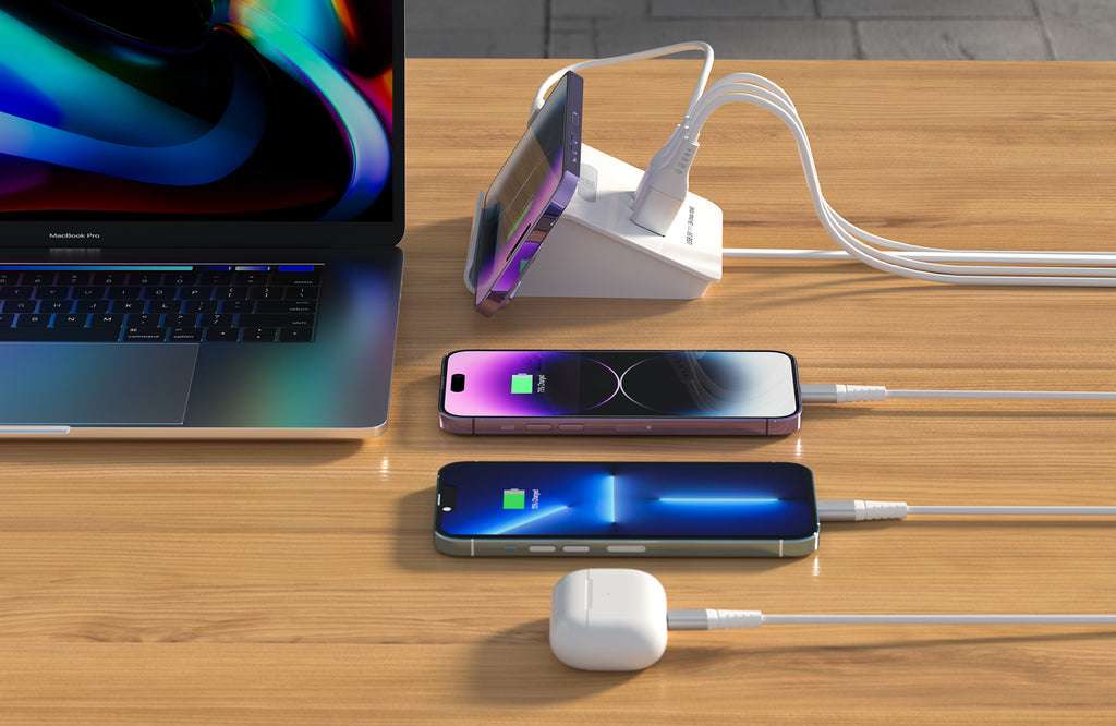 Desktop Charger 3 USB-A Ports and 1 USB-C Port